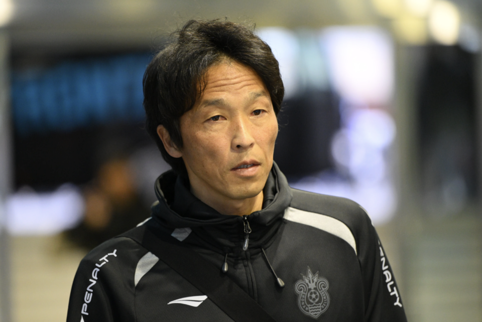 诽谤会传到, 我认为球员, 防守上都施