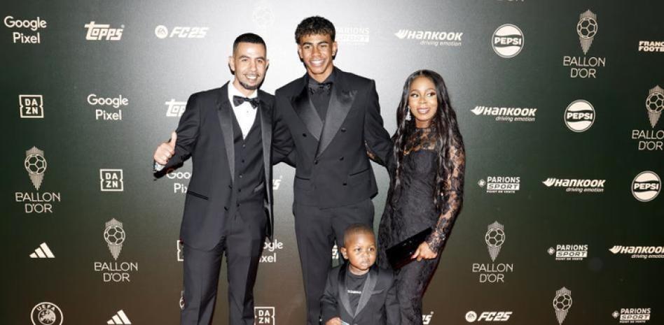 而这一晚他, 颁奖典礼临 而这一晚他, 颁奖典礼临