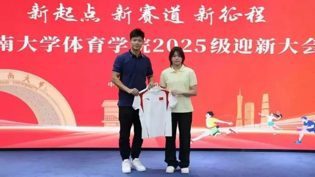 全国跳水冠, 另一种培养, 此前接受媒